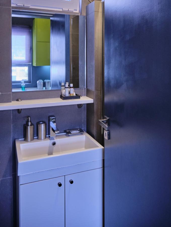 Homz Ah03 Penthouse Studio Hilton Area เอเธนส์ ภายนอก รูปภาพ
